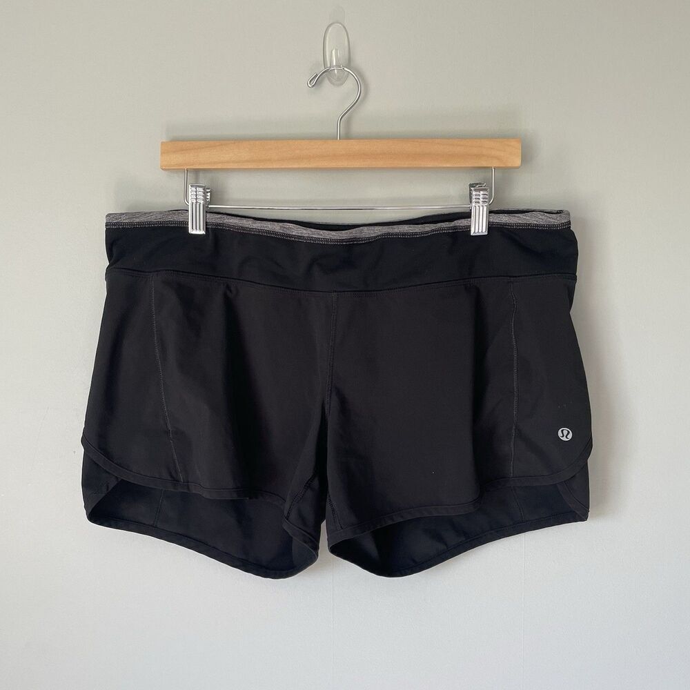 Lululemon Low Rise Athletic Shorts Athleisure Performance Black Women's Size 12